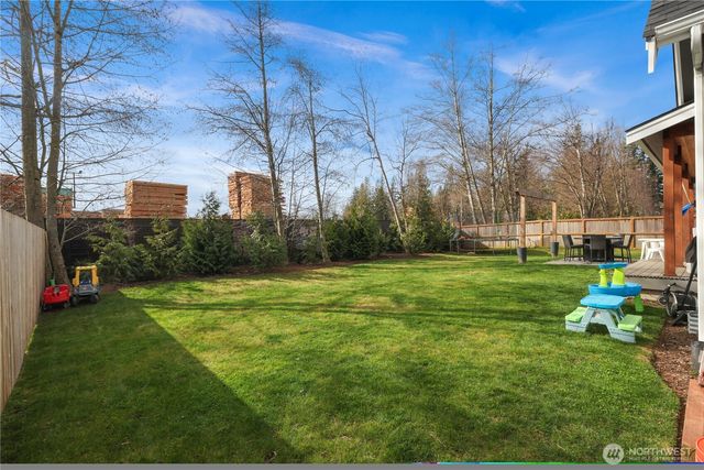 809 Pine Crest Drive, Everson, WA 98247