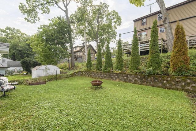 2101 Oaklawn AVENUE, Waukesha, WI 53188