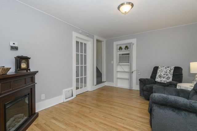 2101 Oaklawn AVENUE, Waukesha, WI 53188