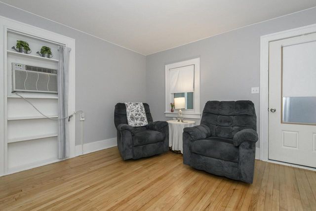 2101 Oaklawn AVENUE, Waukesha, WI 53188