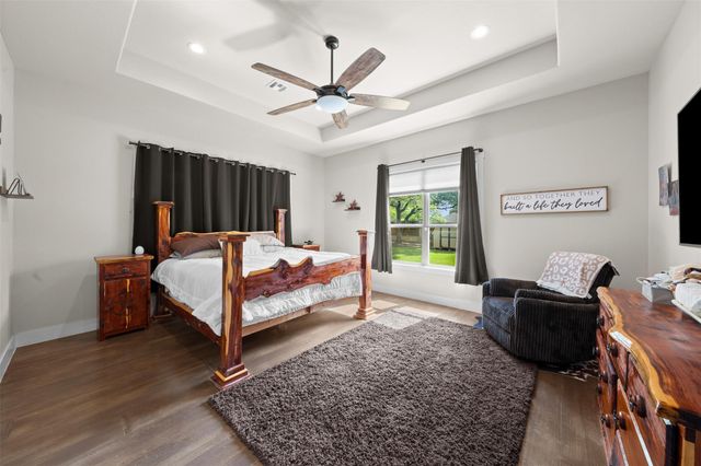 1006 Deer XING, Salado, TX 76571