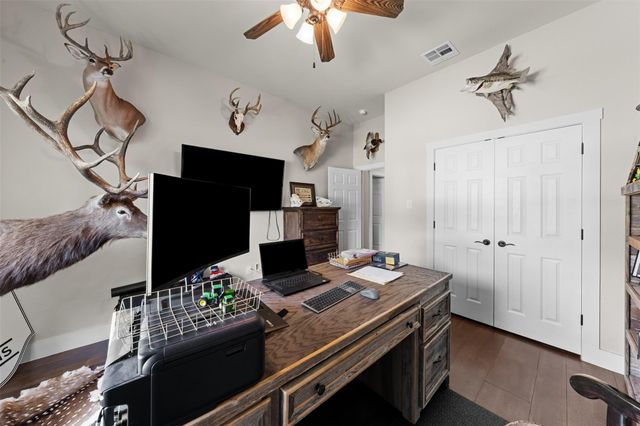 1006 Deer XING, Salado, TX 76571