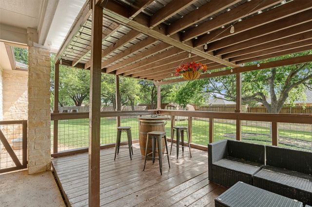 1006 Deer XING, Salado, TX 76571