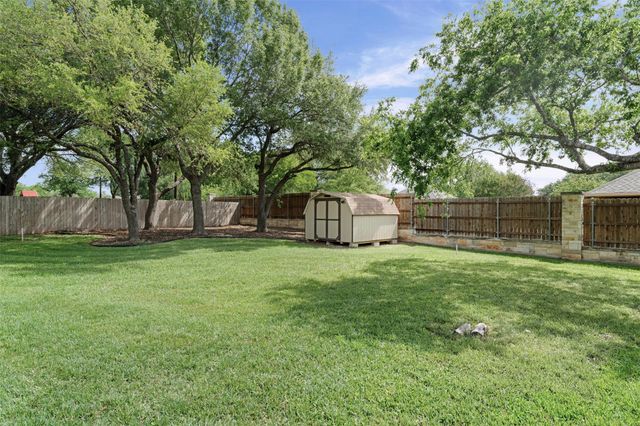 1006 Deer XING, Salado, TX 76571