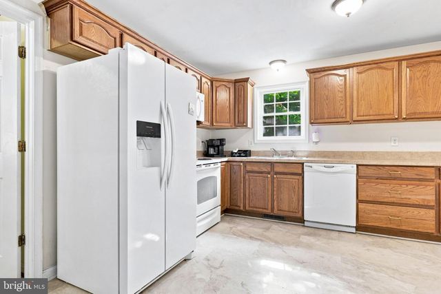 40 CINDYS WAY, Front Royal, VA 22630