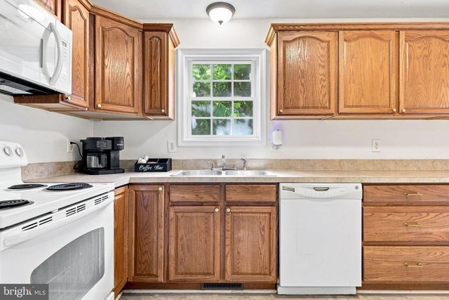 40 CINDYS WAY, Front Royal, VA 22630