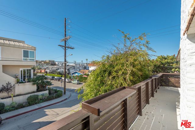 3900 Pacific Avenue, Marina Del Rey, CA 90292