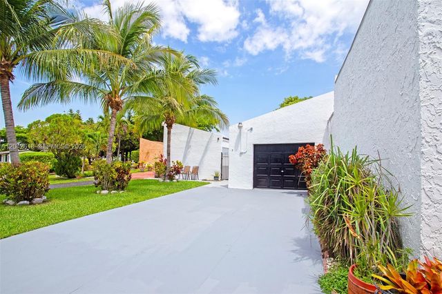 9675 NW 26th Pl 5, Sunrise, FL 33322