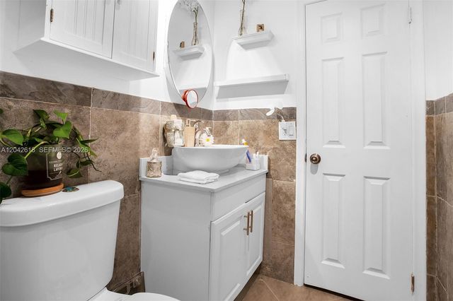 9675 NW 26th Pl 5, Sunrise, FL 33322