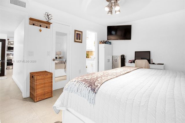 9675 NW 26th Pl 5, Sunrise, FL 33322