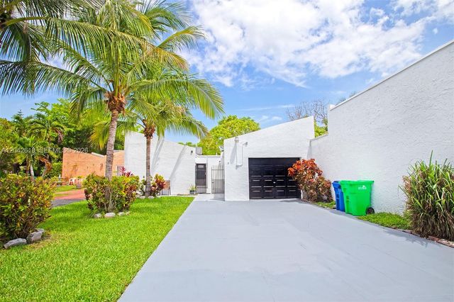 9675 NW 26th Pl 5, Sunrise, FL 33322