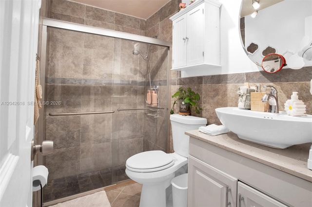 9675 NW 26th Pl 5, Sunrise, FL 33322