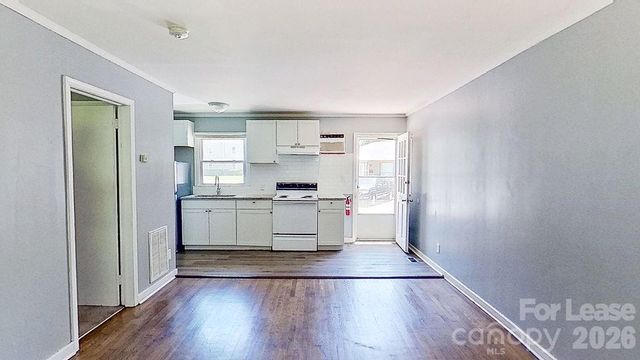 3404 Craig Avenue, Charlotte, NC 28211