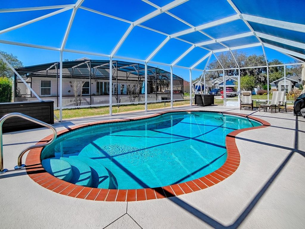 Image 29 of property listing at 17384 SE 72ND DEER RUN AVENUE, The Villages, FL 32162