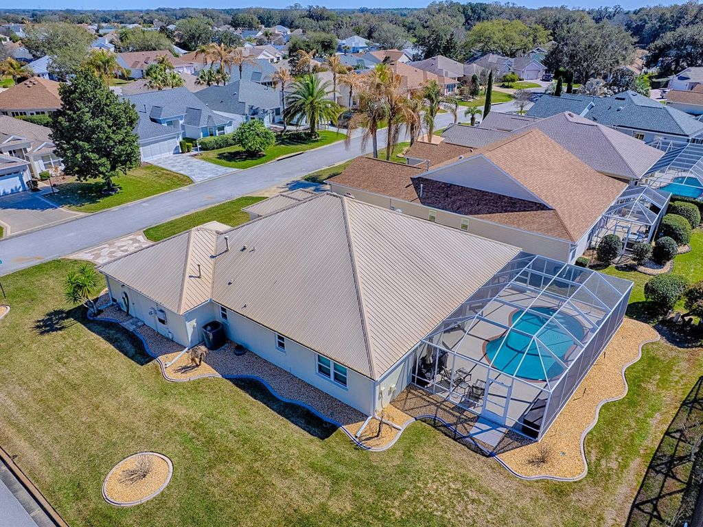 Image 36 of property listing at 17384 SE 72ND DEER RUN AVENUE, The Villages, FL 32162