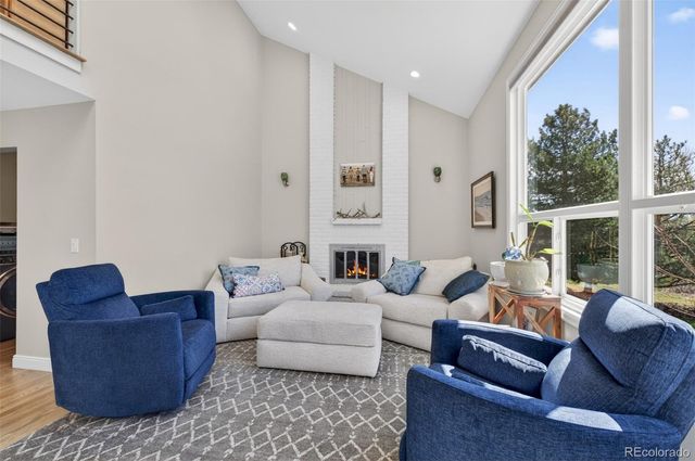 132 Willowleaf Drive, Littleton, CO 80127