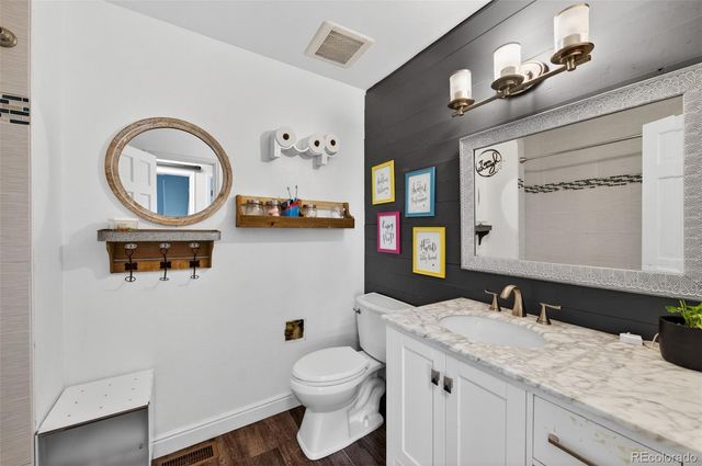 132 Willowleaf Drive, Littleton, CO 80127