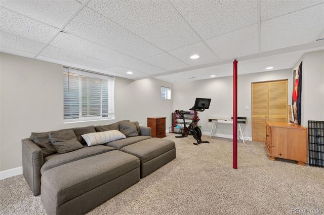 132 Willowleaf Drive, Littleton, CO 80127