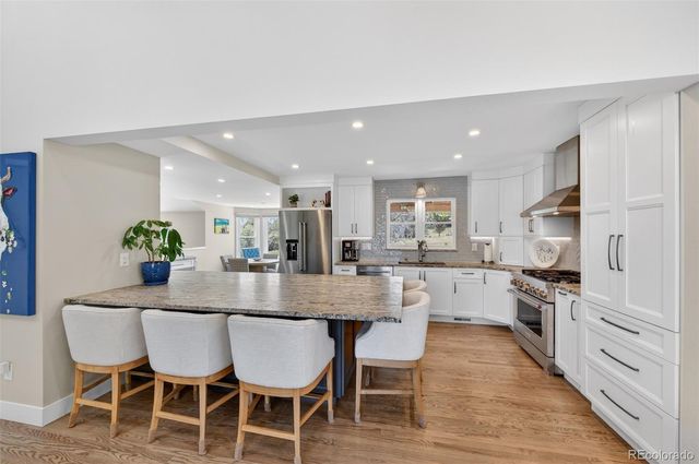 132 Willowleaf Drive, Littleton, CO 80127