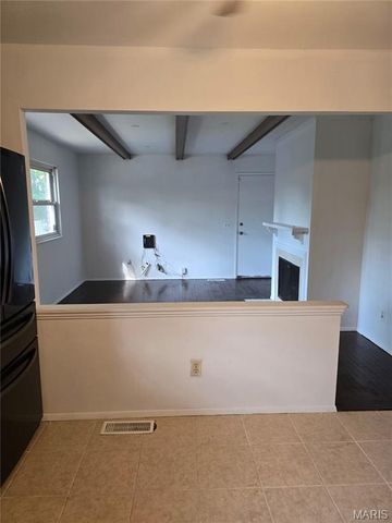 4303 Caracalla Drive, Florissant, MO 63033