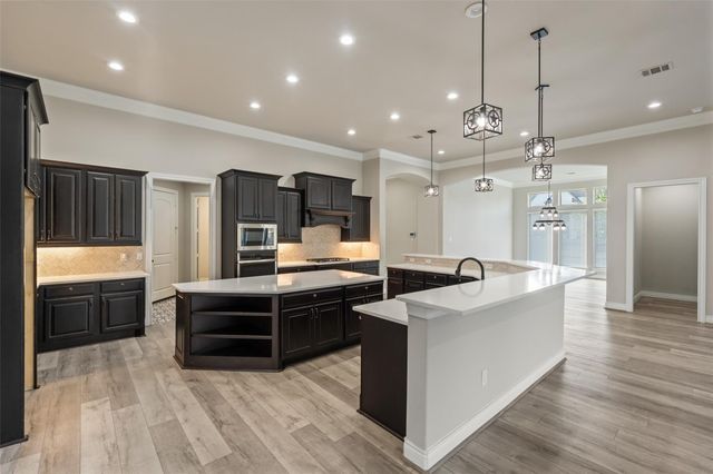 17401 Orchid Falls Lane, Conroe, TX 77302