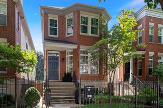331 W Evergreen Avenue, Chicago, IL 60610
