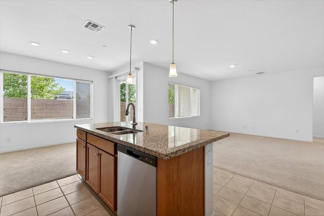 620 River St, Lincoln, CA 95648