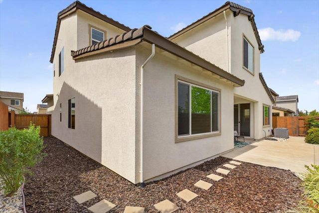 620 River St, Lincoln, CA 95648