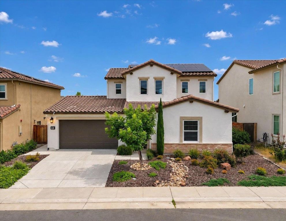 620 River St, Lincoln, CA 95648