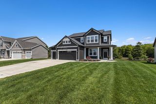 12524 Manchester Drive, Grand Haven, MI 49417