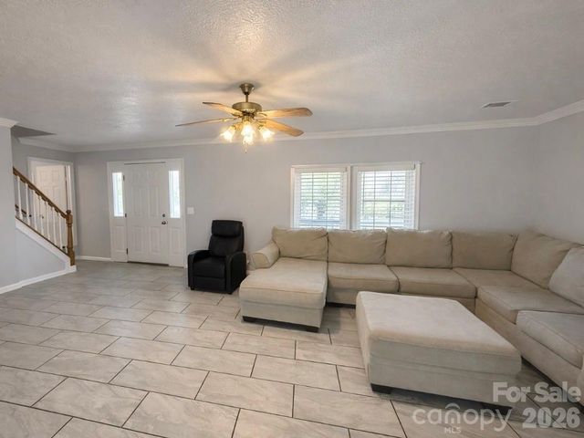 805 Edgewater Drive, Belmont, NC 28012