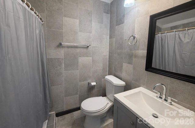 805 Edgewater Drive, Belmont, NC 28012