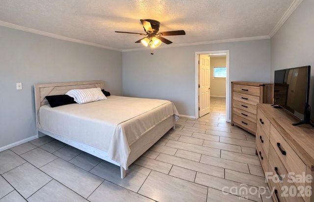 805 Edgewater Drive, Belmont, NC 28012