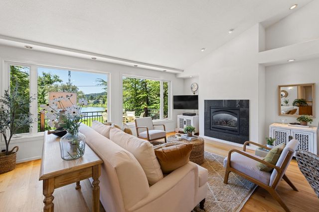 12022 Lakeshore North, Auburn, CA 95602
