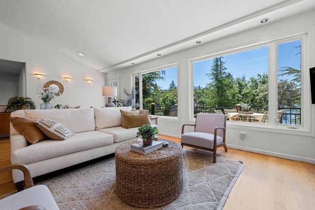 12022 Lakeshore North, Auburn, CA 95602