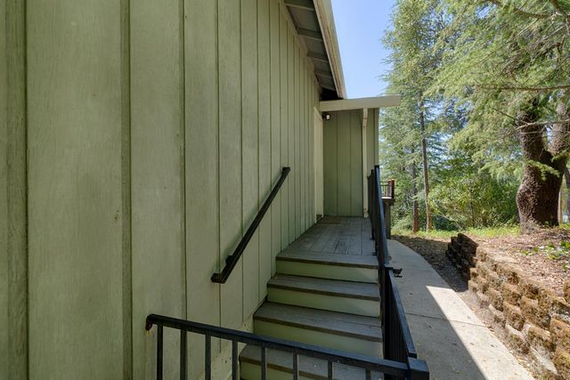 12022 Lakeshore North, Auburn, CA 95602