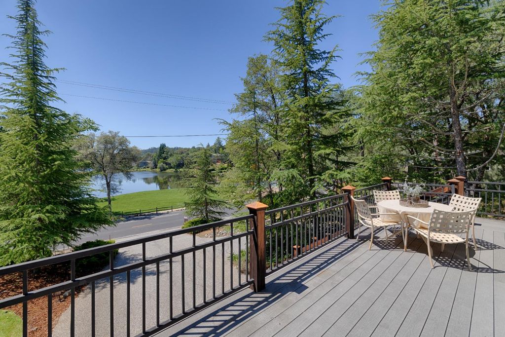 12022 Lakeshore North, Auburn, CA 95602