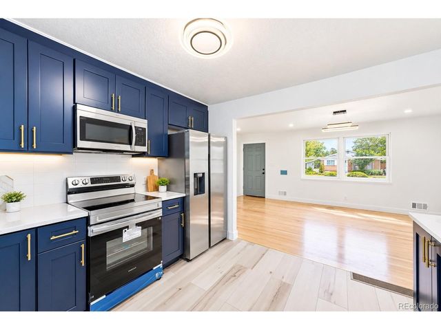 10475 Grant Dr, Northglenn, CO 80233