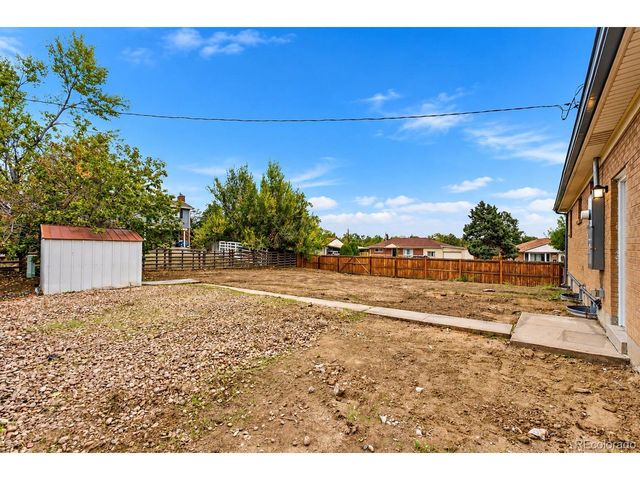 10475 Grant Dr, Northglenn, CO 80233