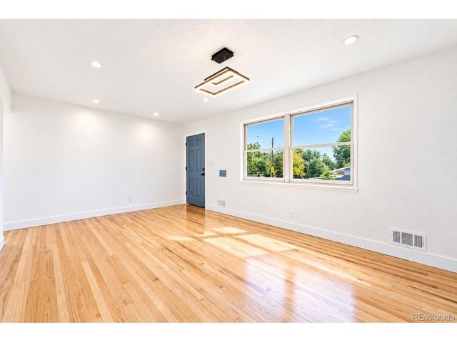 10475 Grant Dr, Northglenn, CO 80233
