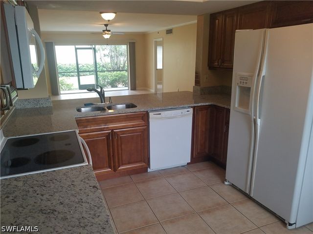 5697 Rattlesnake Hammock RD 101C, Naples, FL 34113