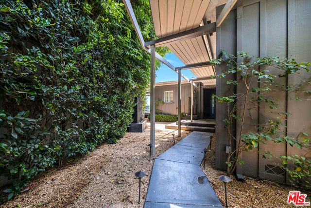 1438 Davies Drive, Beverly Hills, CA 90210