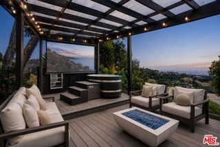 1438 Davies Drive, Beverly Hills, CA 90210