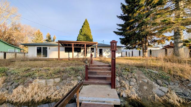 32550 Rivers Drive, Chiloquin, OR 97624