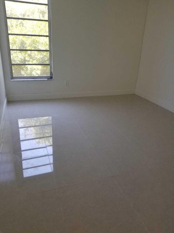 210 Fontainebleau Boulevard 311, Miami, FL 33172