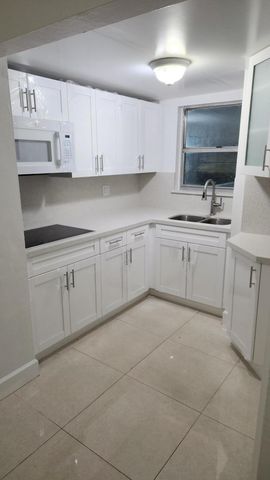 210 Fontainebleau Boulevard 311, Miami, FL 33172