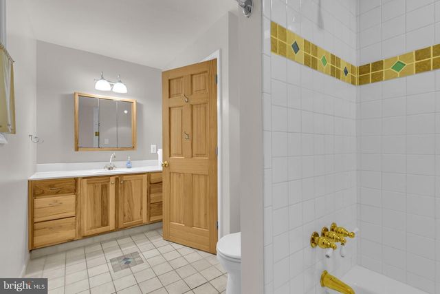 5022 OGLETHORPE ST, Riverdale, MD 20737