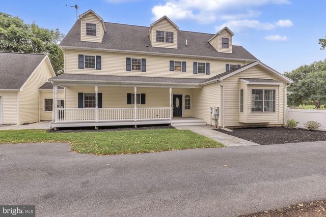 5022 OGLETHORPE ST, Riverdale, MD 20737