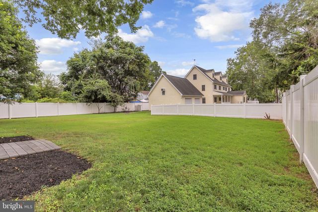 5022 OGLETHORPE ST, Riverdale, MD 20737