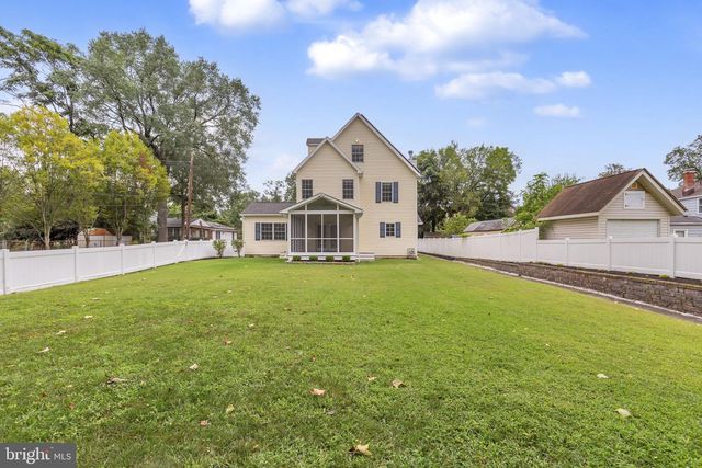 5022 OGLETHORPE ST, Riverdale, MD 20737